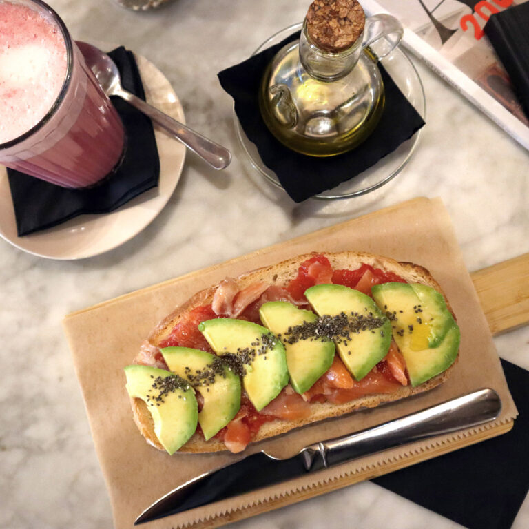 imagen 1 El Abrazo de la China Ruzafa 768x768