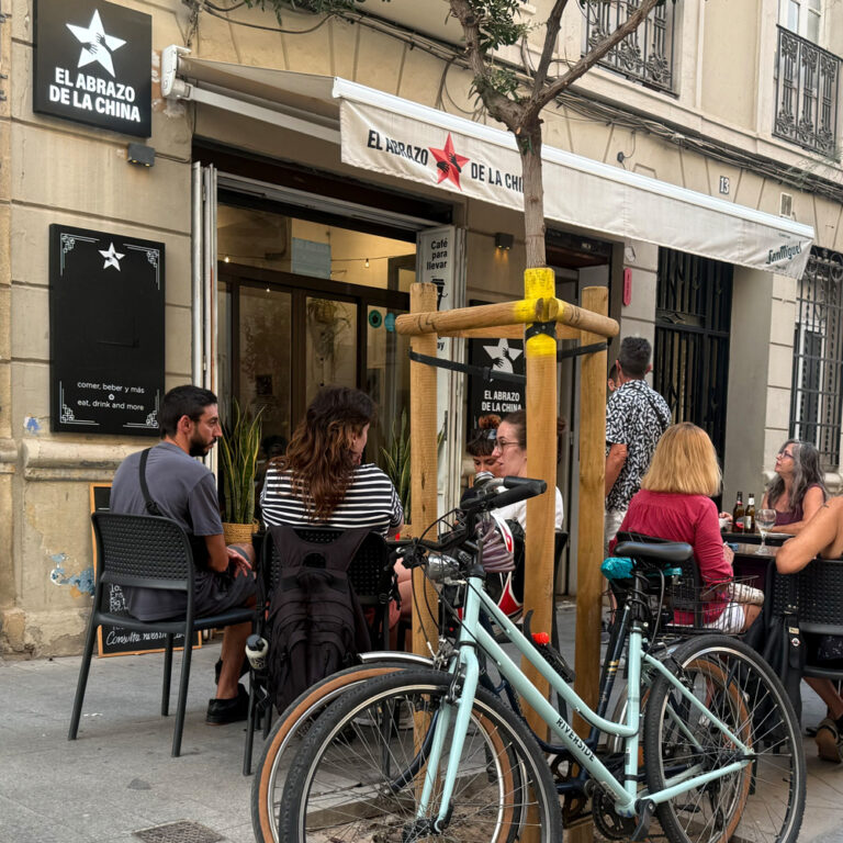 imagen 4 El Abrazo de la China Ruzafa 768x768